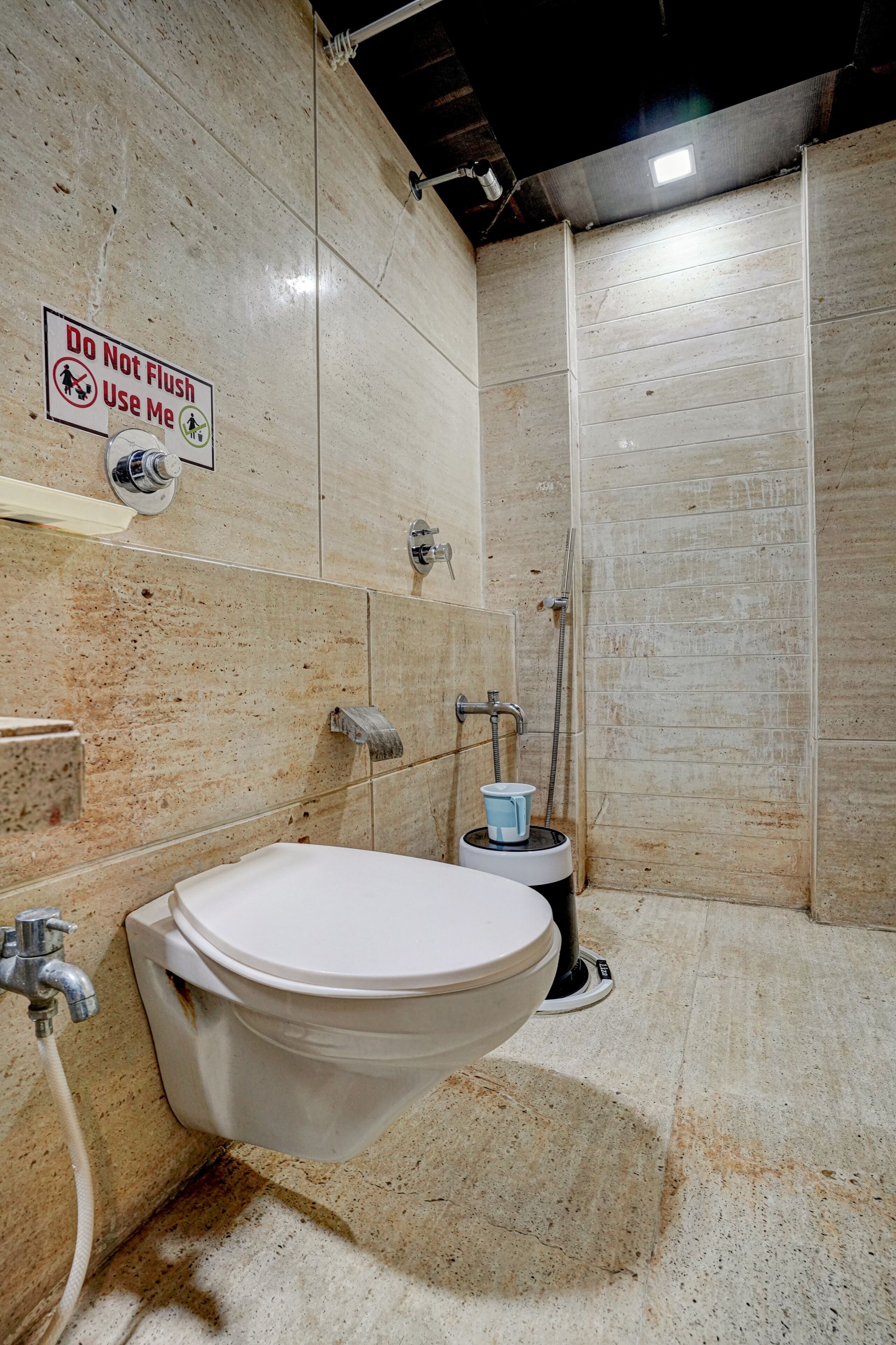 Hotel RR Suites - Near LODHA Xperia Mall