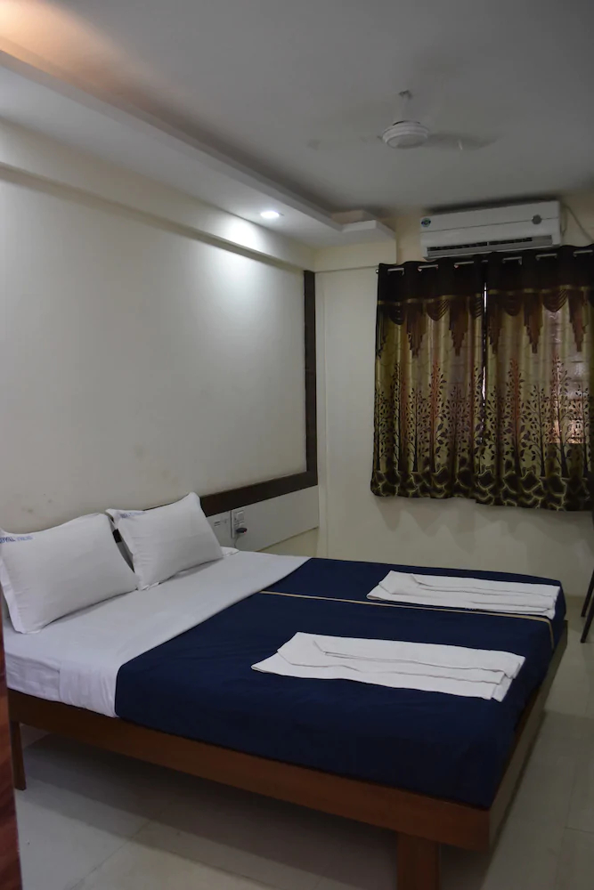 Hotel Royal Treat