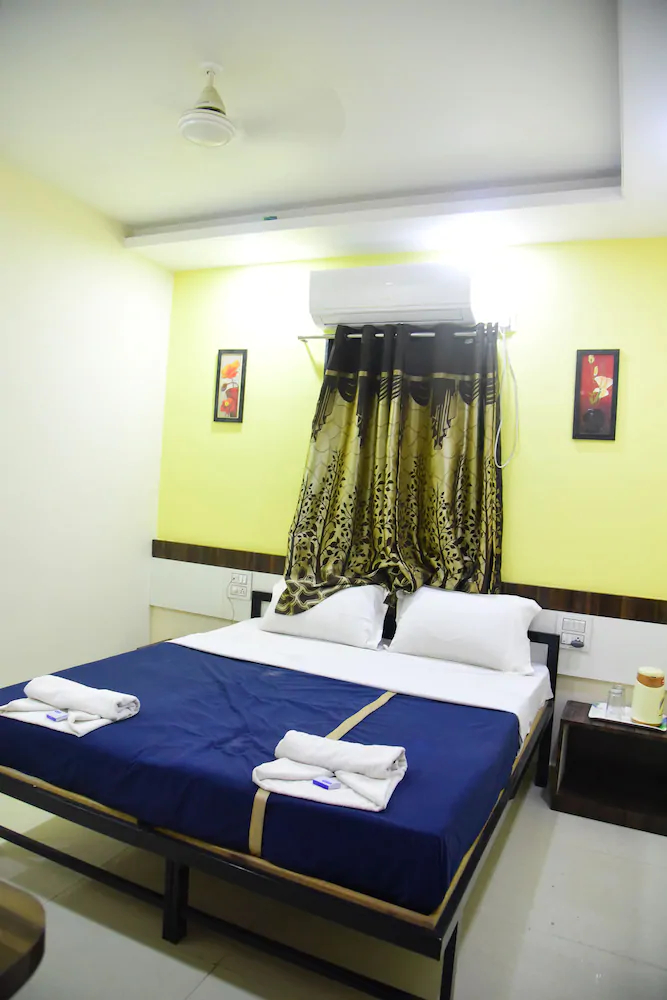 Hotel Royal Treat