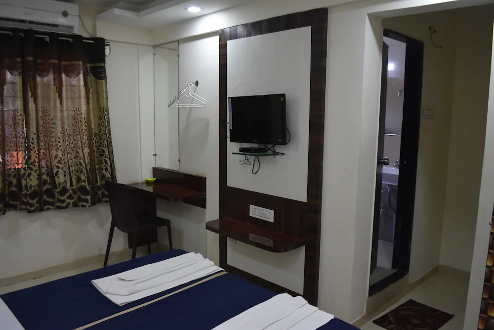 Hotel Royal Treat