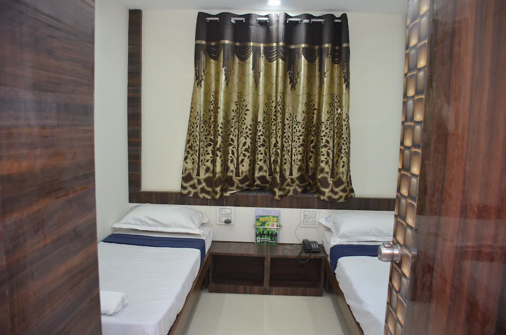 Hotel Royal Treat