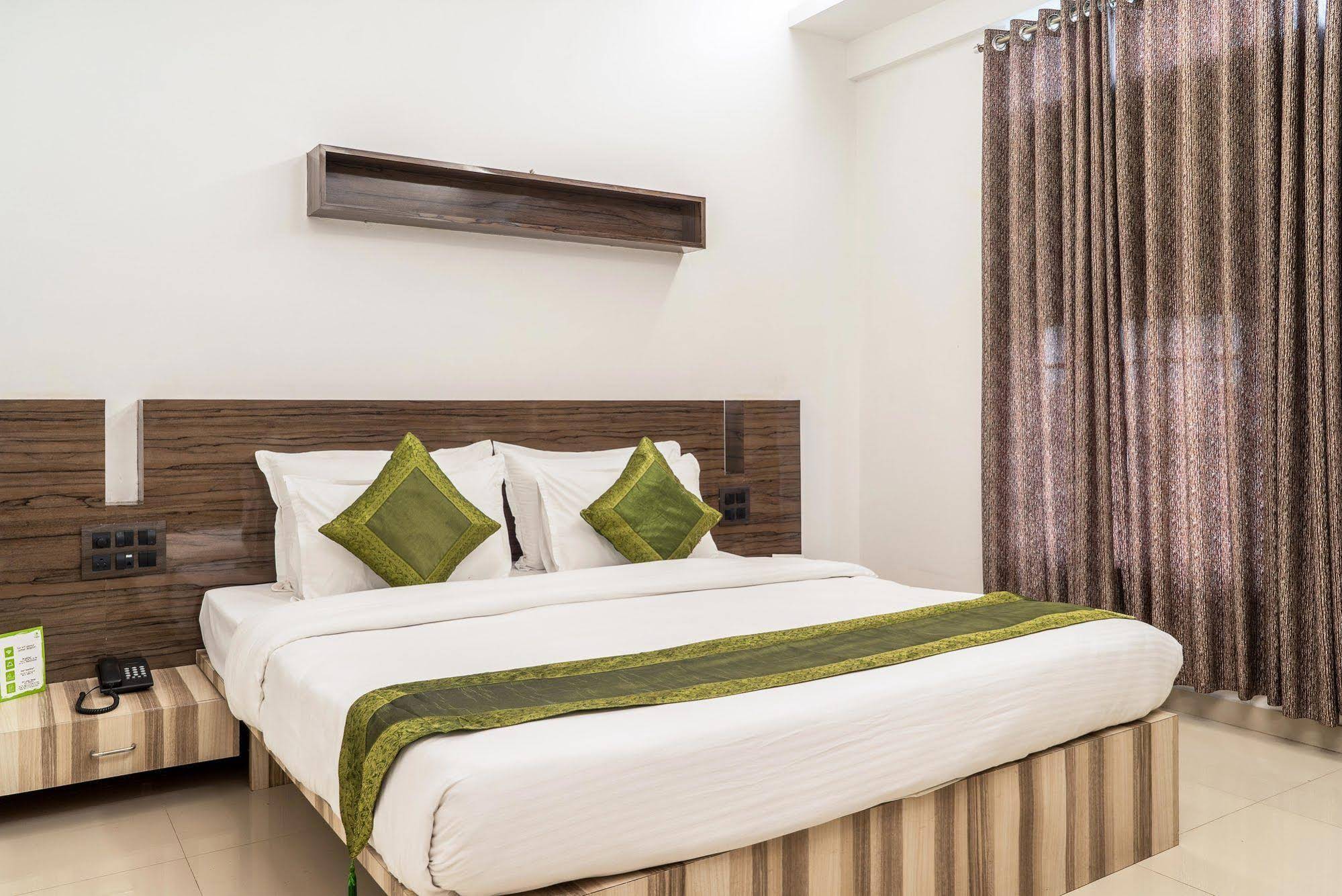 Treebo House Khas