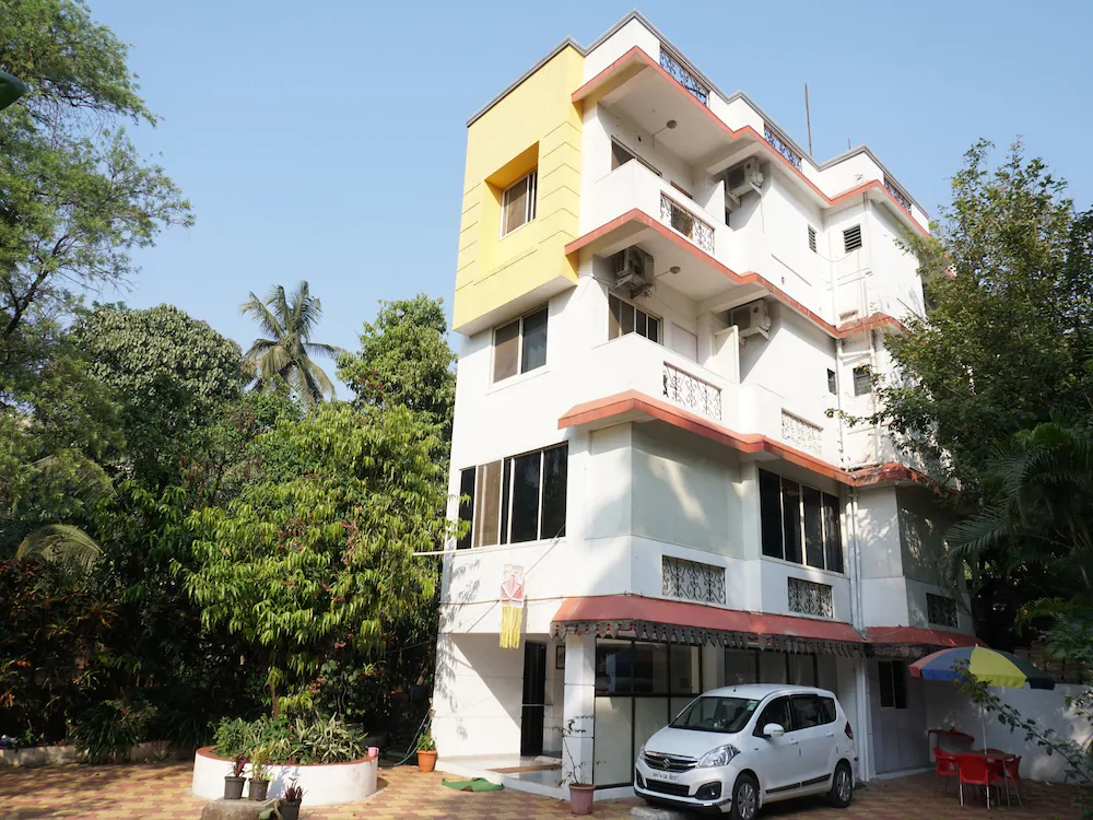 OYO 24986 Flagship Hotel Western Resort