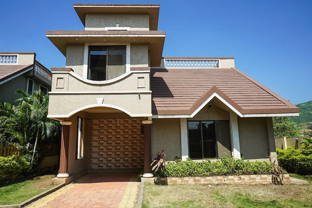 OYO Home 22738 Gorgeous 4BHK Lonavala
