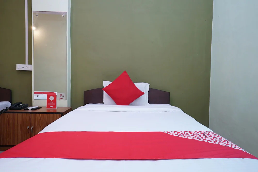 Shahi Darbar By OYO Rooms