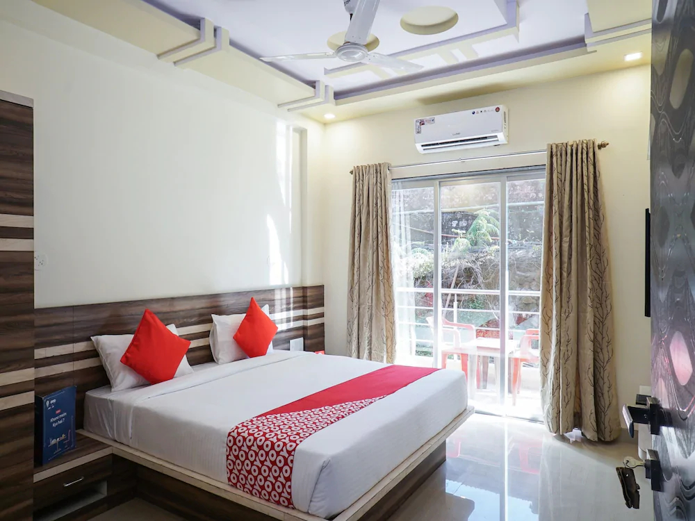 Venna View by OYO Rooms