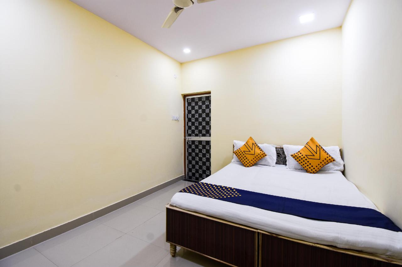 Gaurav Guest House by OYO Rooms