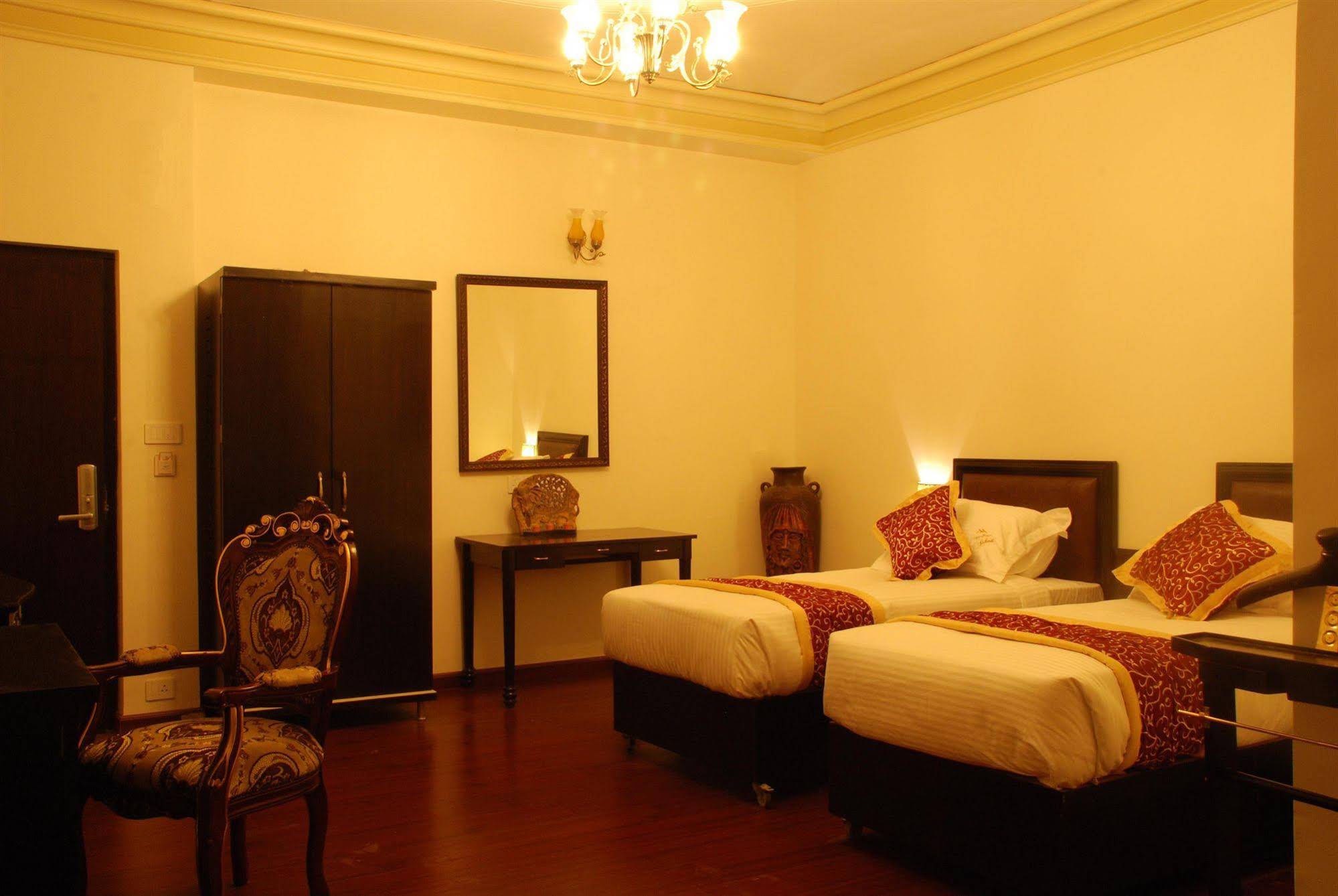 Hotel Ashok