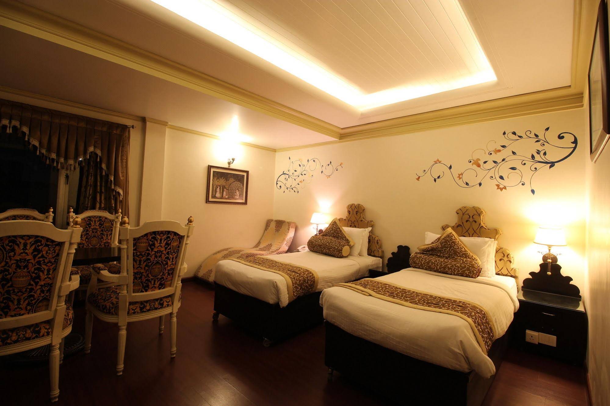 Hotel Ashok