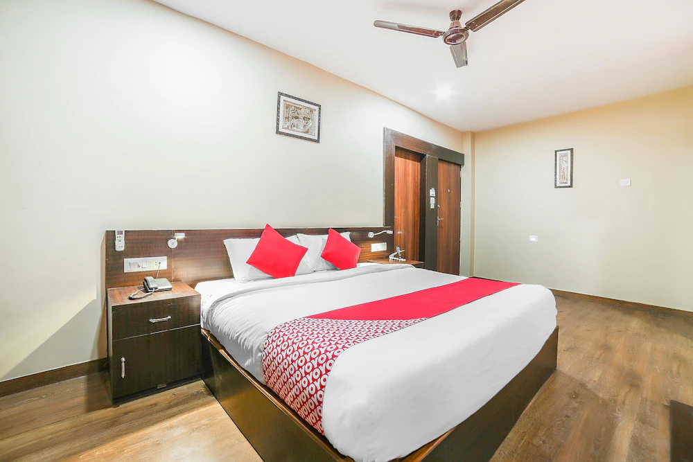 OYO Townhouse 155 Hotel Satya