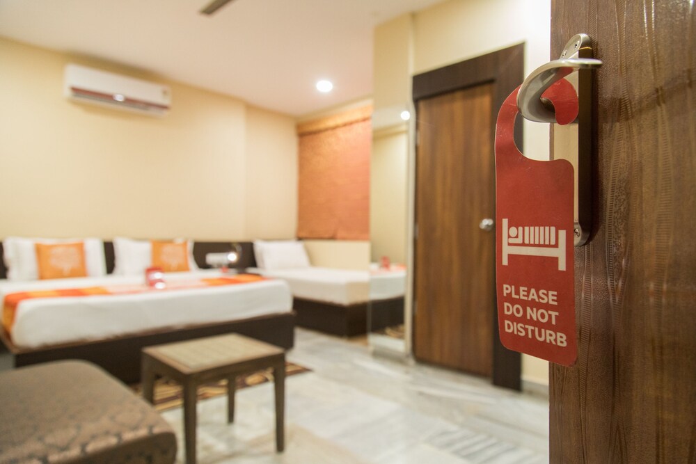 OYO Townhouse 155 Hotel Satya