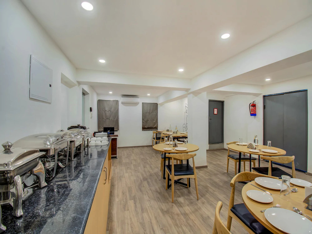 OYO Townhouse 066 Nagpur Station CA Road