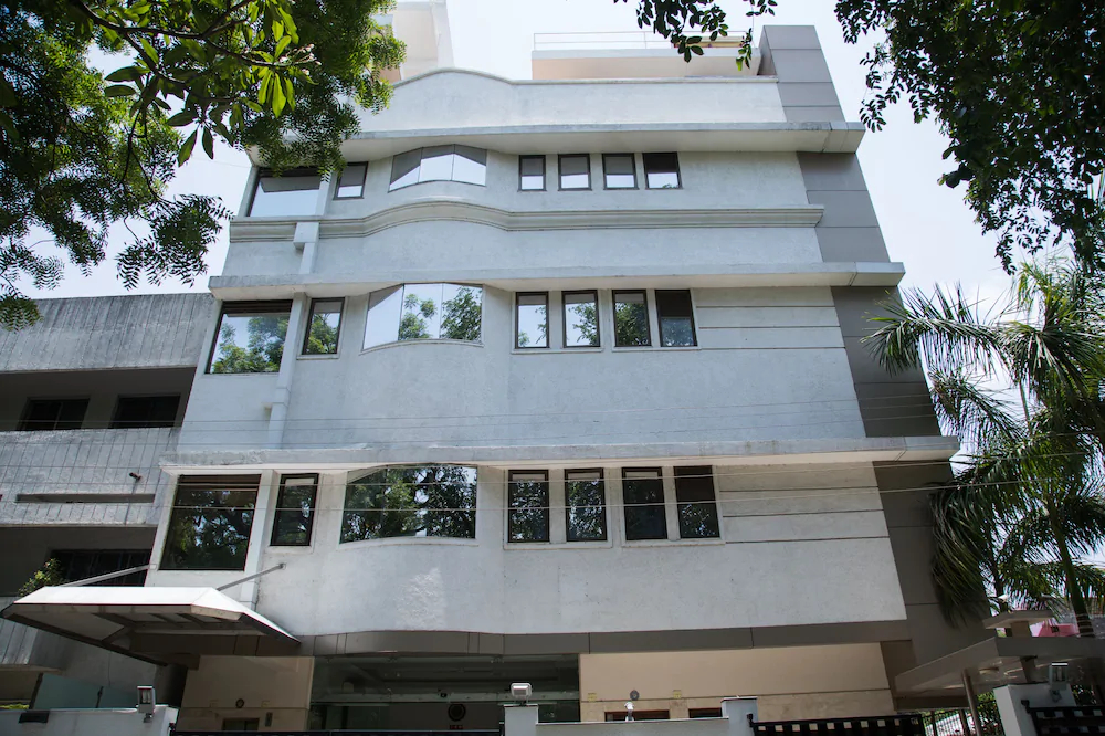 Peanut Hotel by OYO Rooms