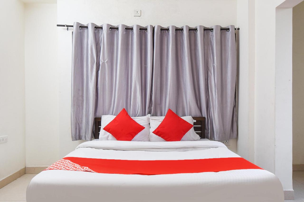 Regal-44 by OYO Rooms
