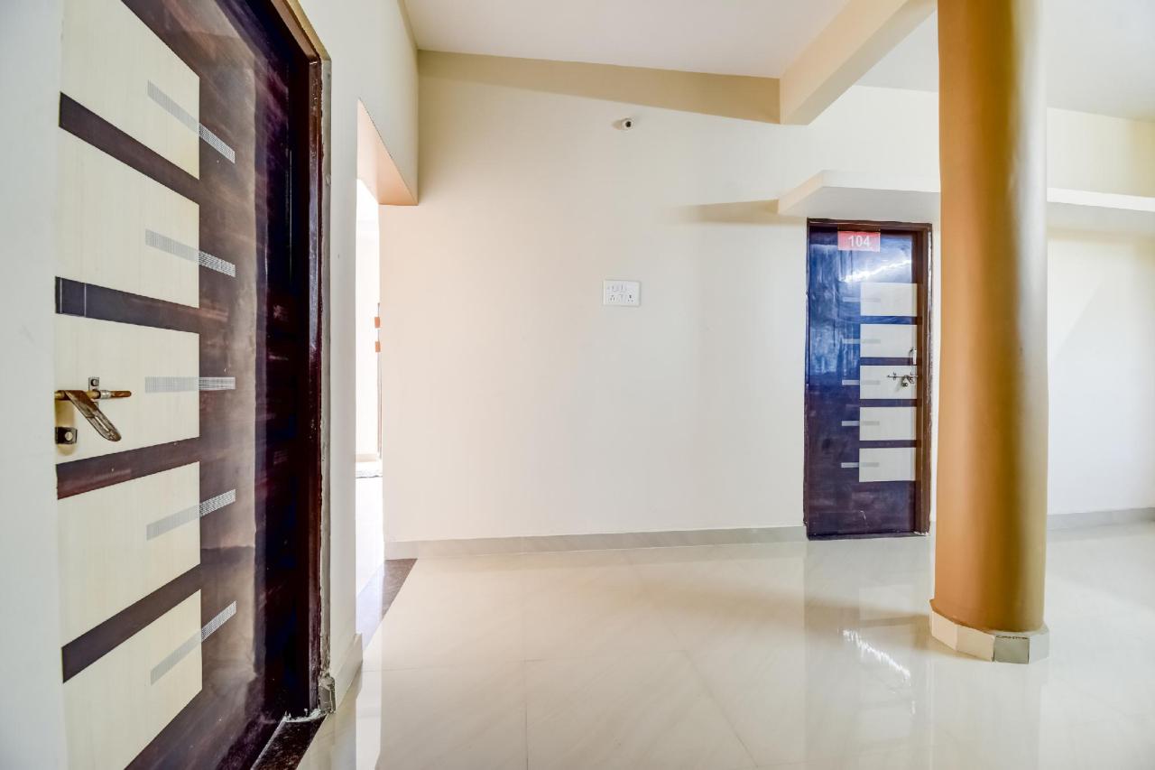 The Highway Inn by OYO Rooms