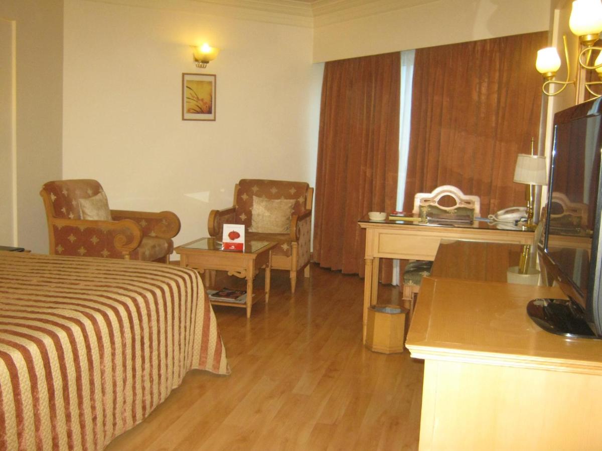 Pride Hotel Nagpur