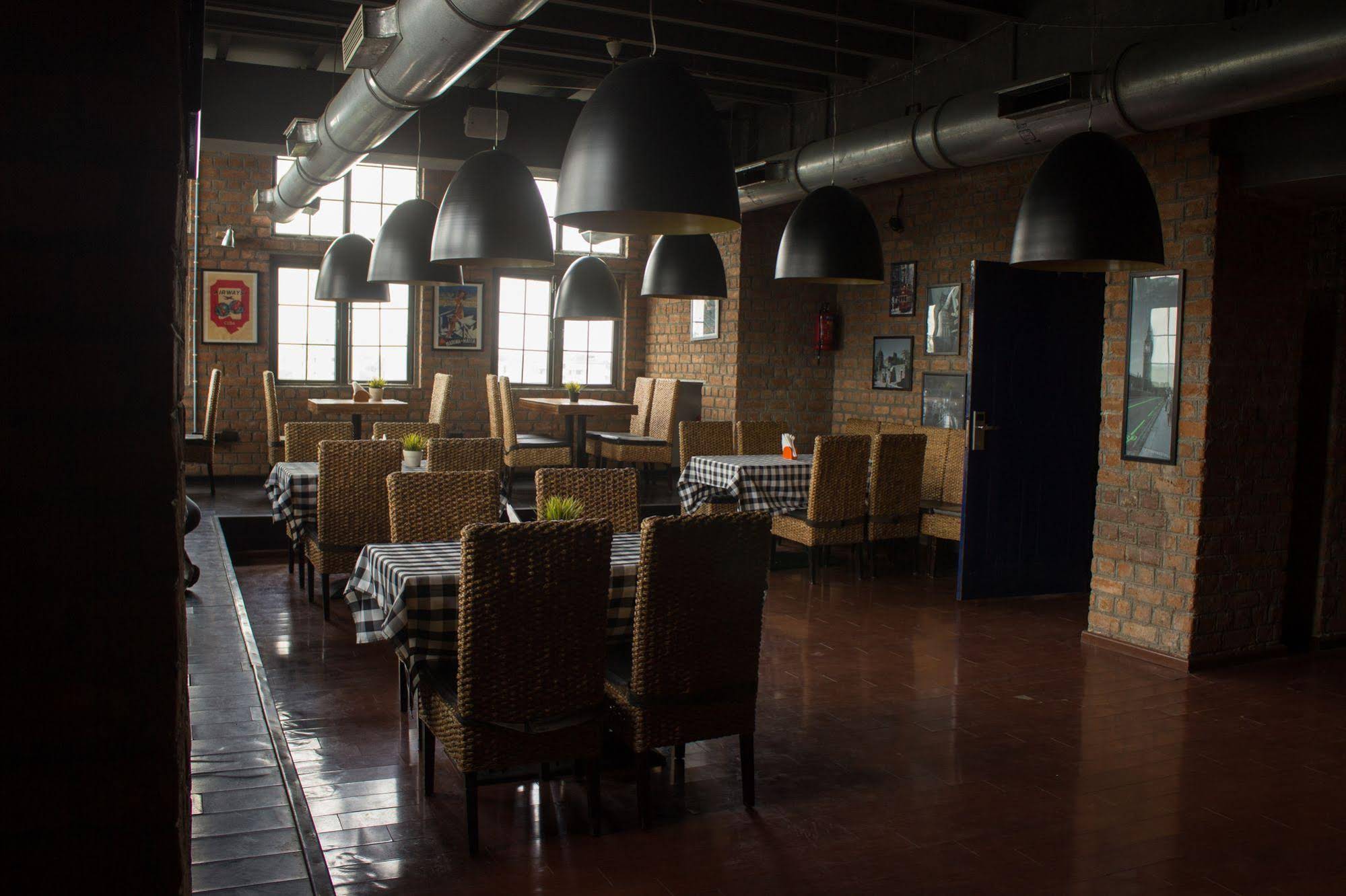 The Travotel Suites