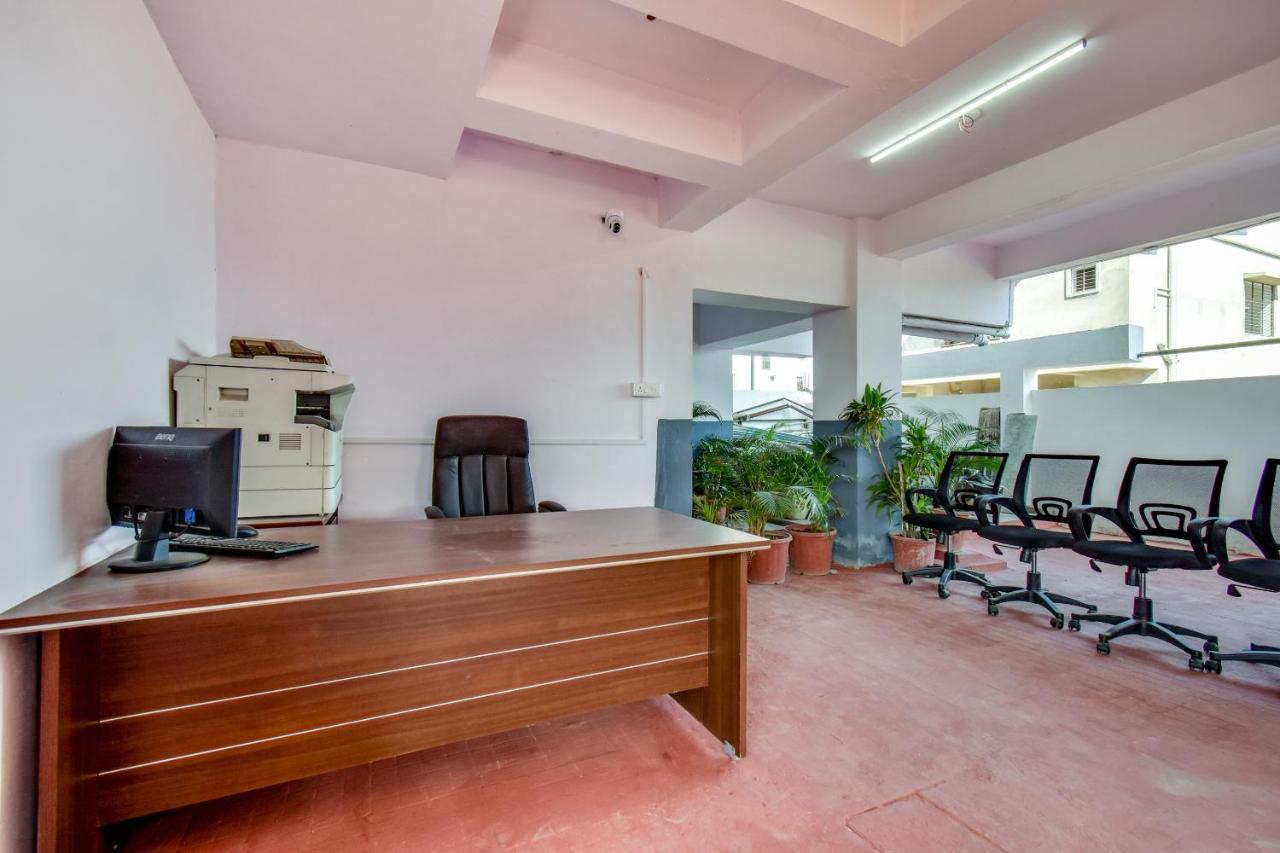 Yuvaan by OYO Rooms
