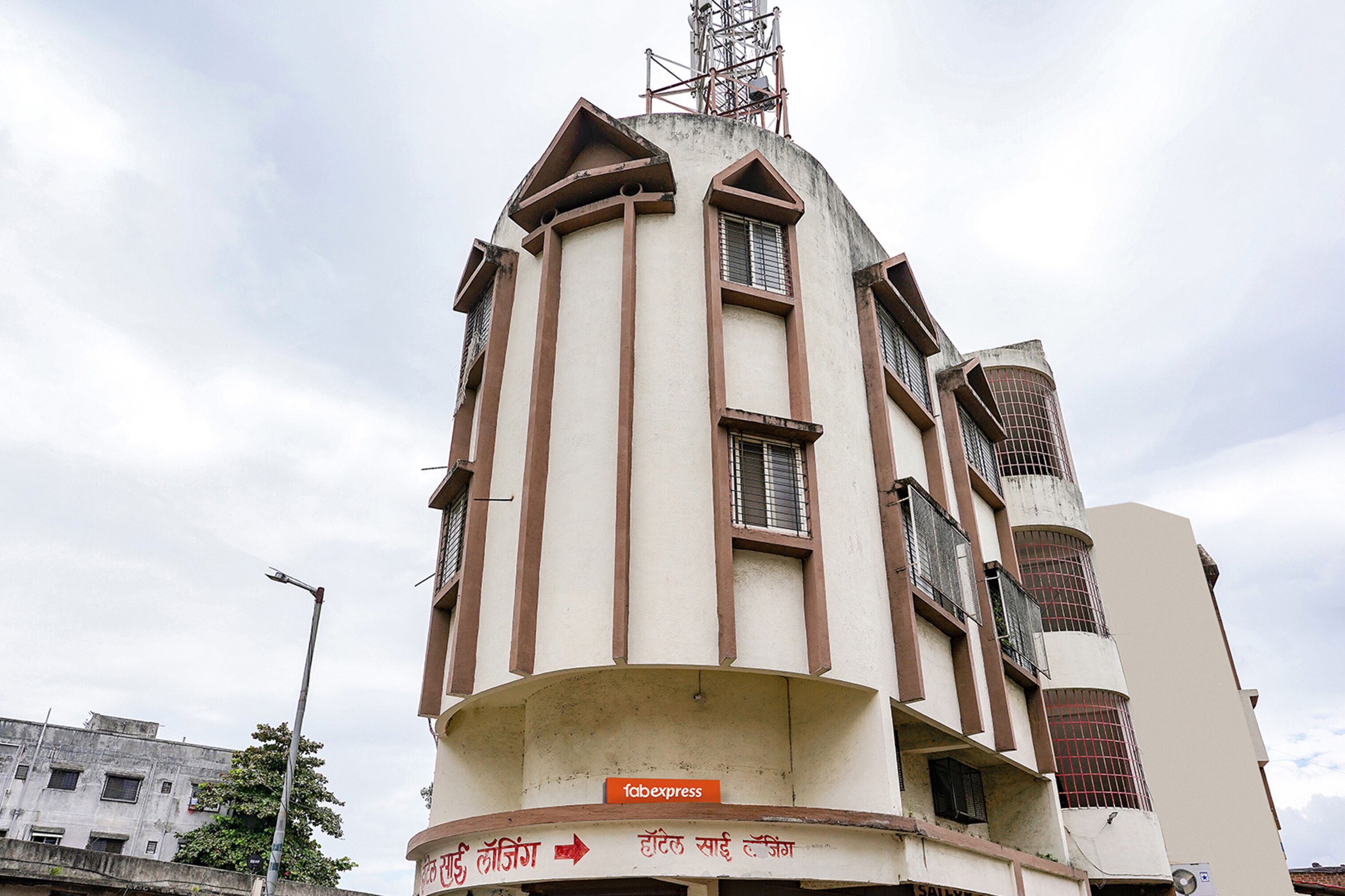 Fabexpress Sai Lodging