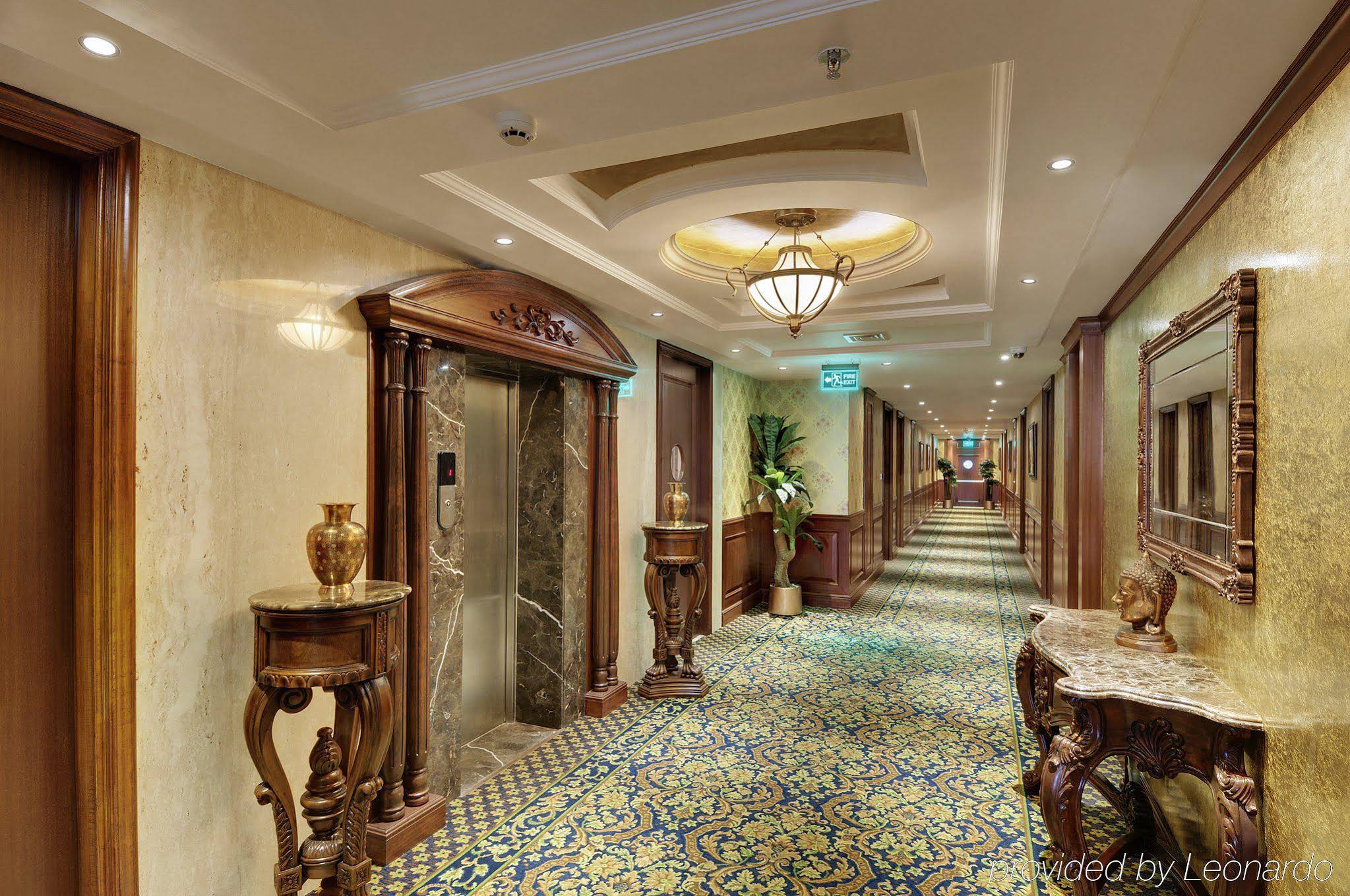 Hotel Express Inn