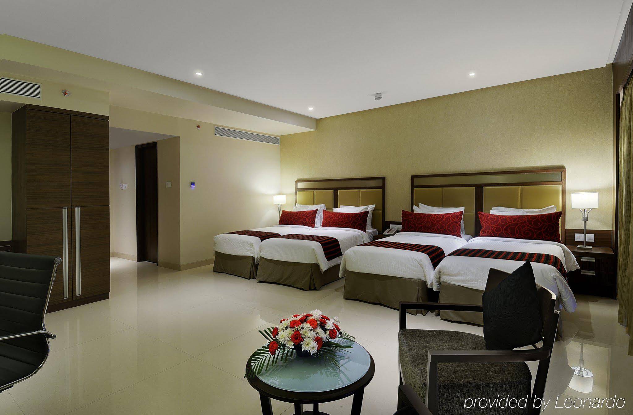 Hotel Express Inn
