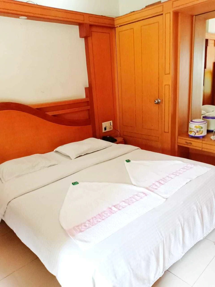 Hotel Royale Heritage