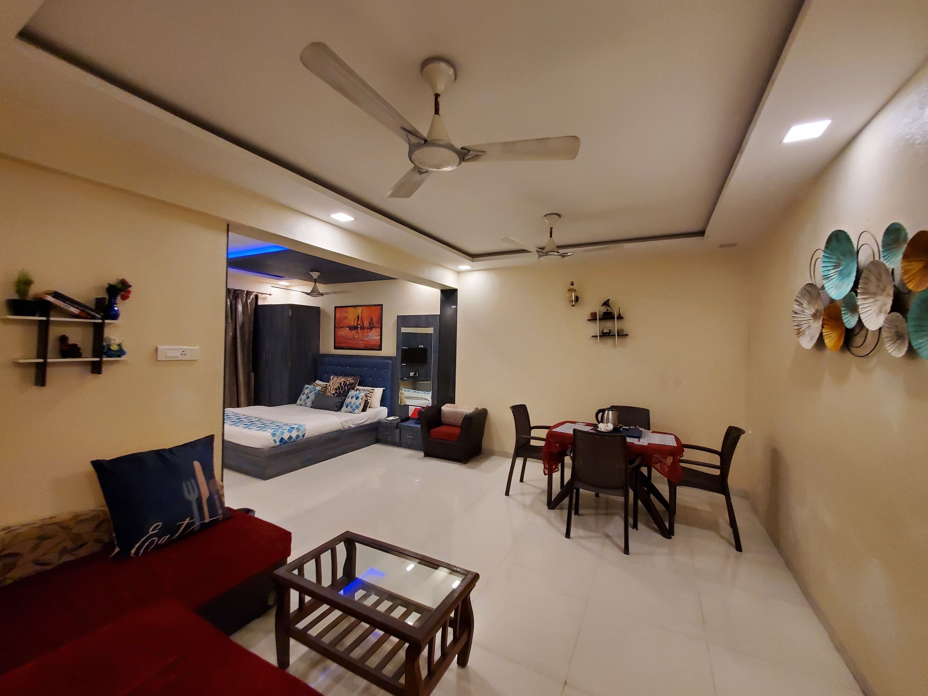 Hotel Mari Aai Residency