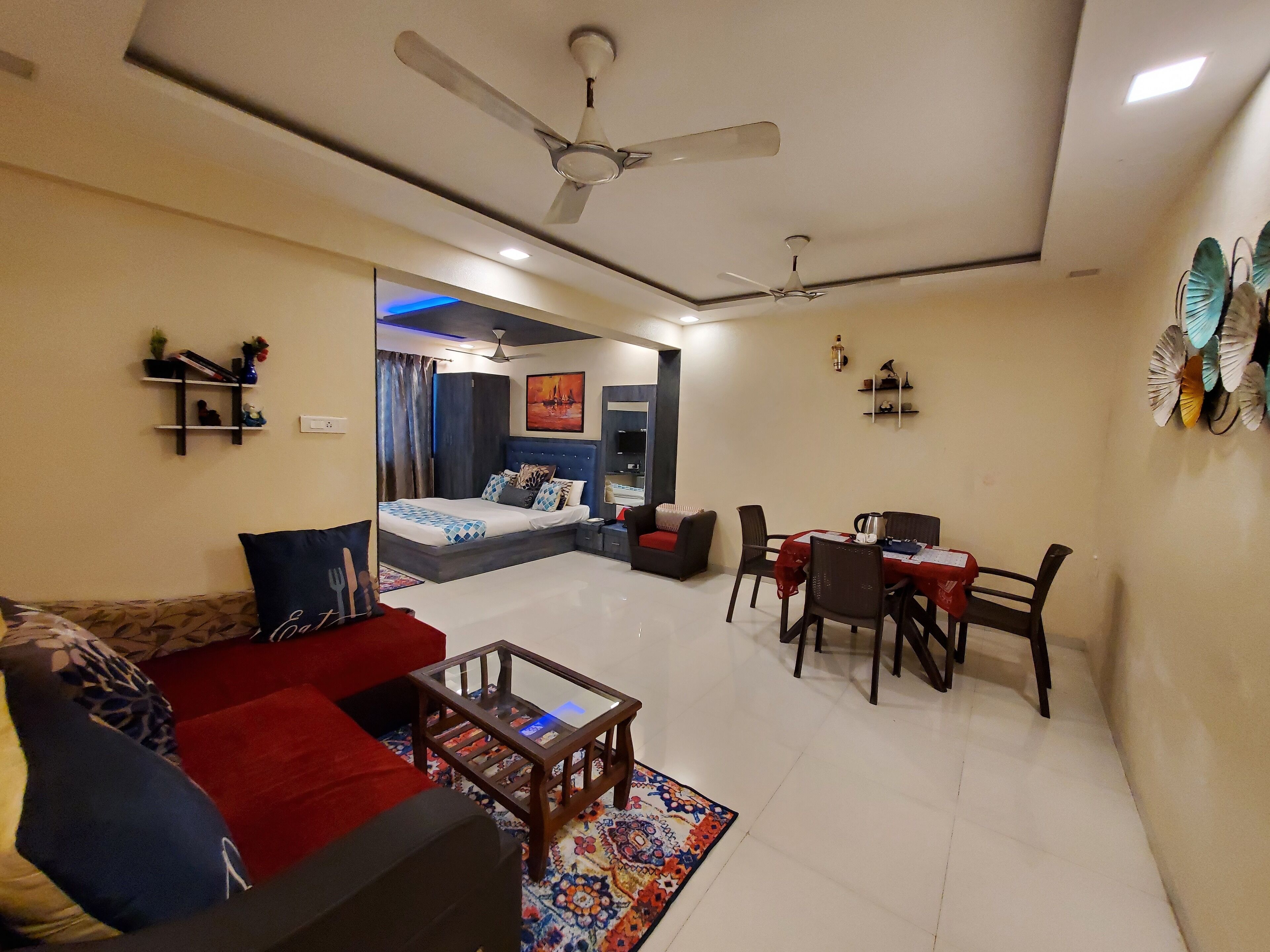 Hotel Mari Aai Residency
