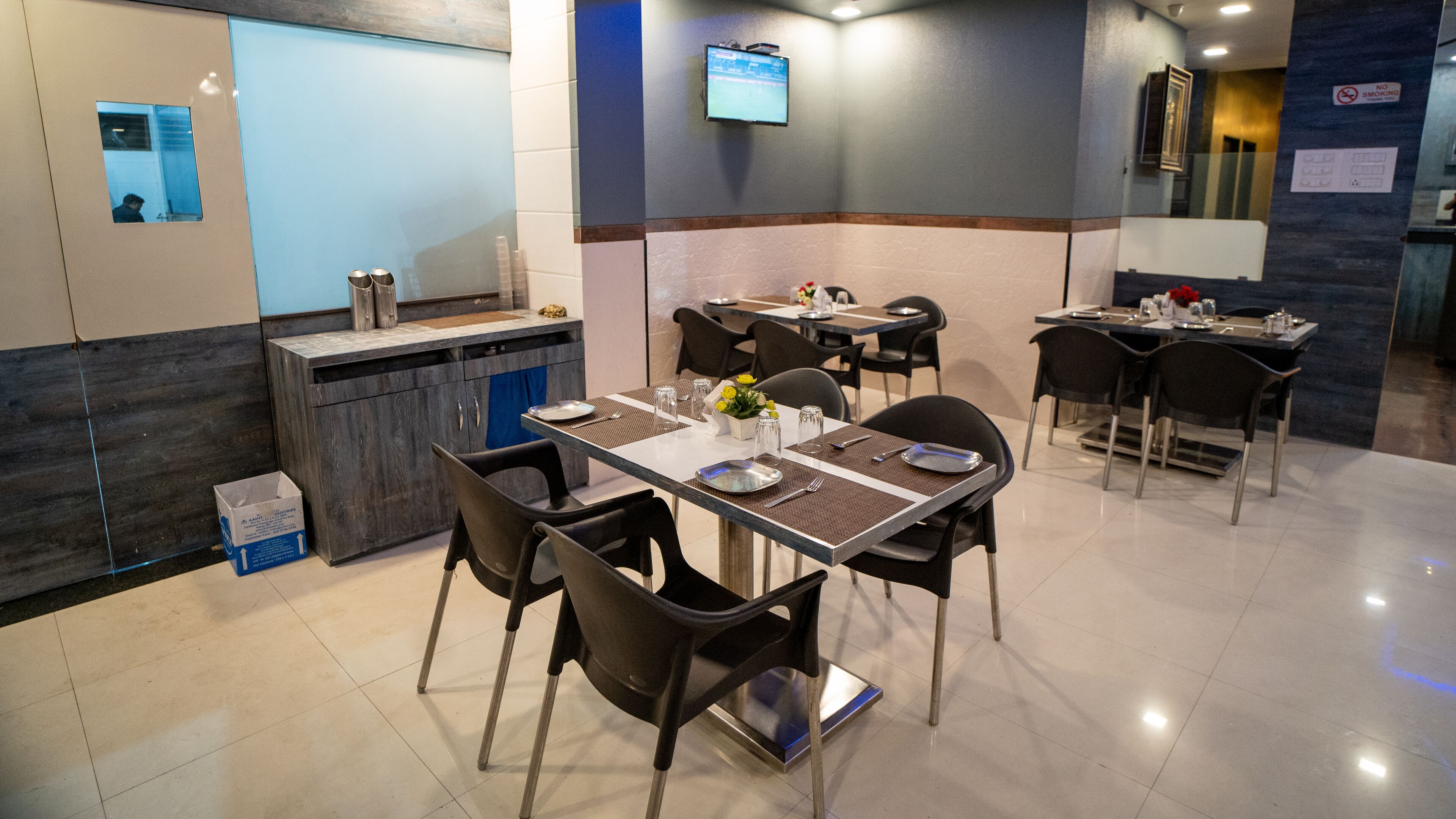 Hotel Mari Aai Residency