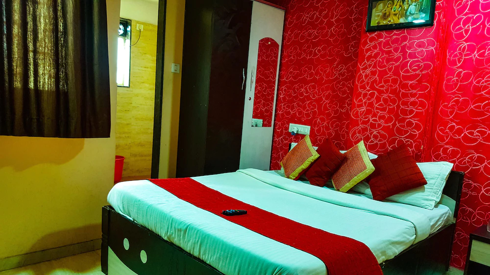 Hotel Nirsukh Palace