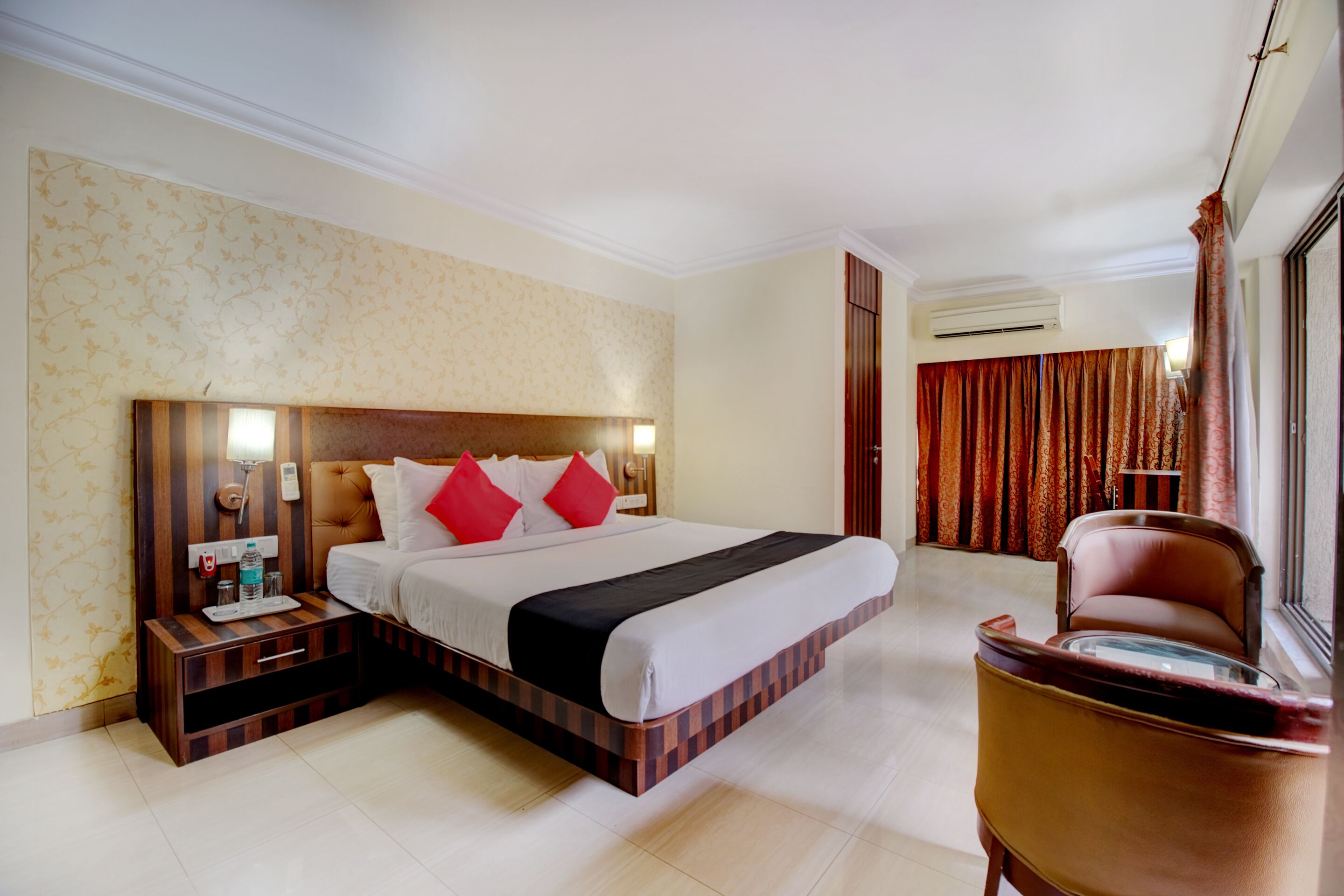 Capital O 48073 K Star Hotel