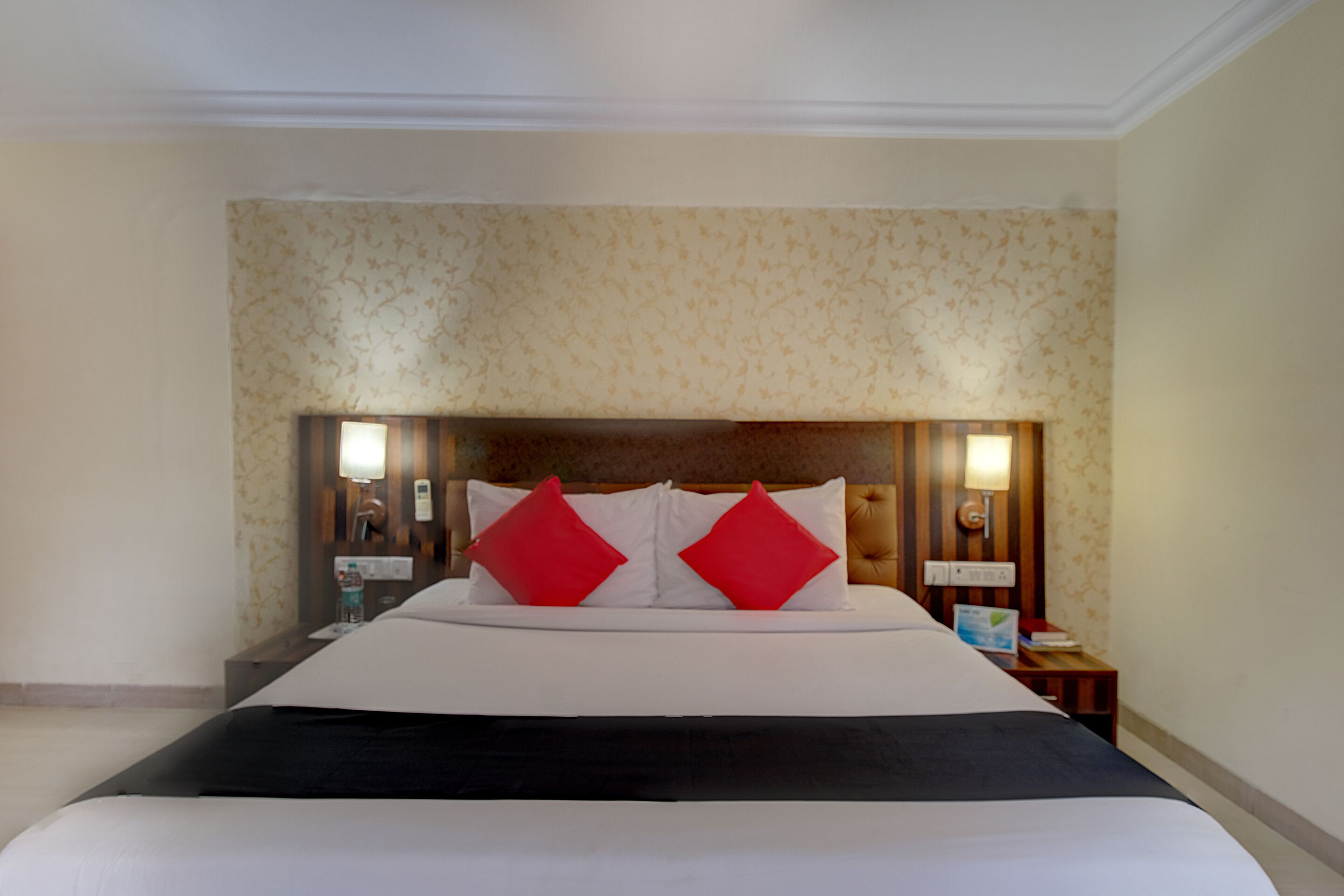 Capital O 48073 K Star Hotel