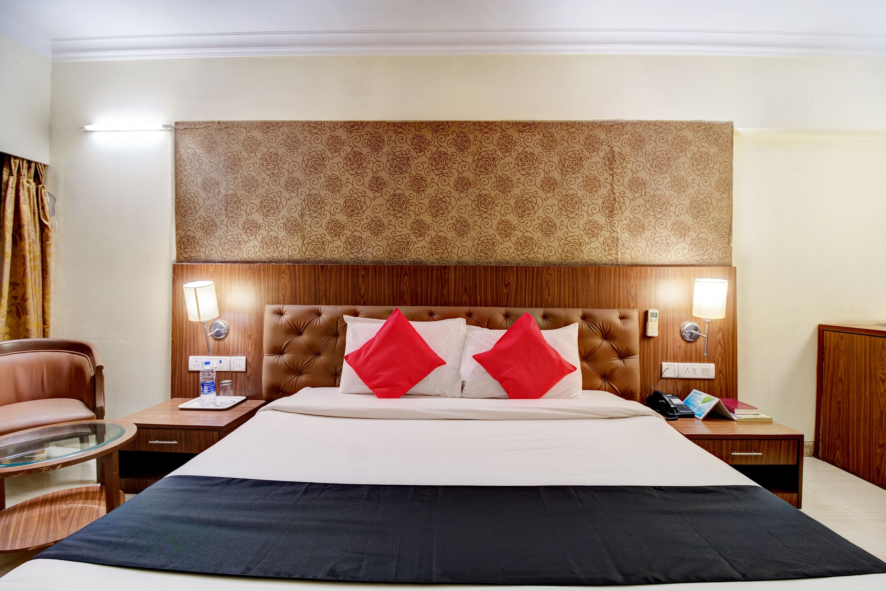 Capital O 48073 K Star Hotel