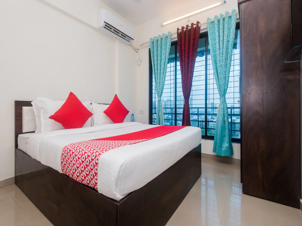 Oyo 16021 Airoli Apartments