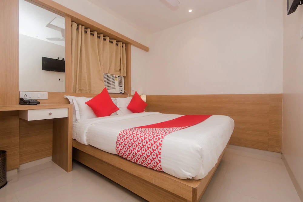 Starwood Residency by Fabhotel