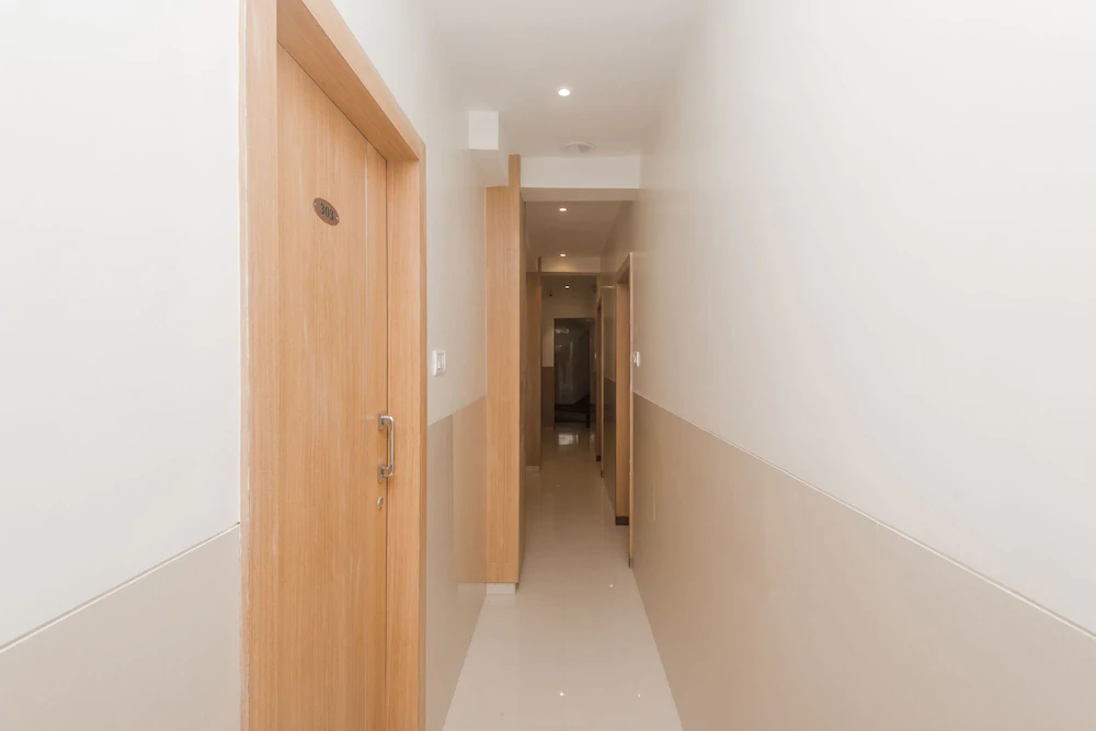 Starwood Residency by Fabhotel