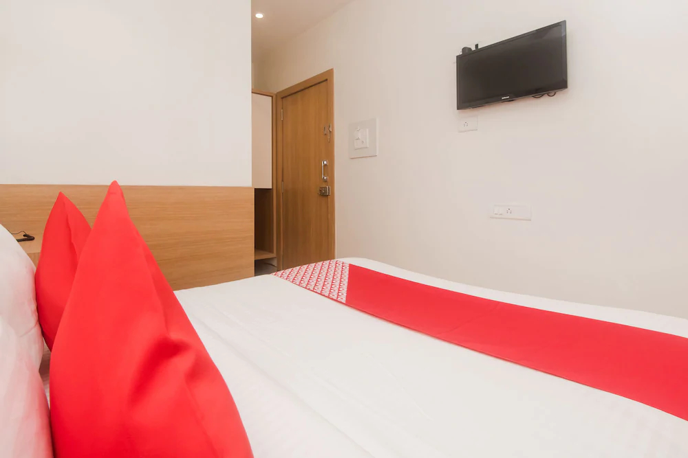 Starwood Residency by Fabhotel