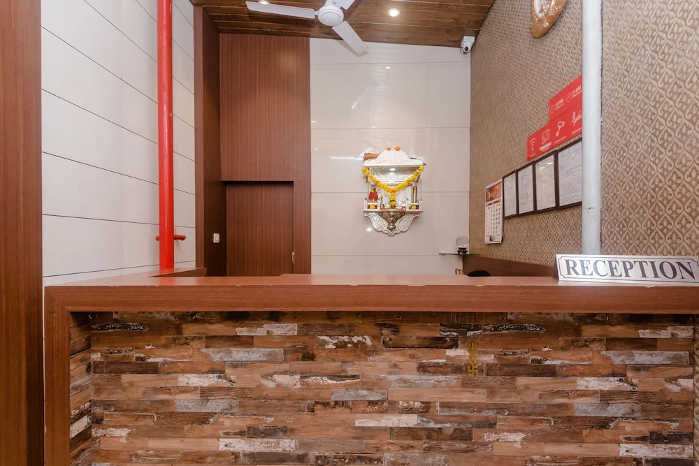 Starwood Residency by Fabhotel