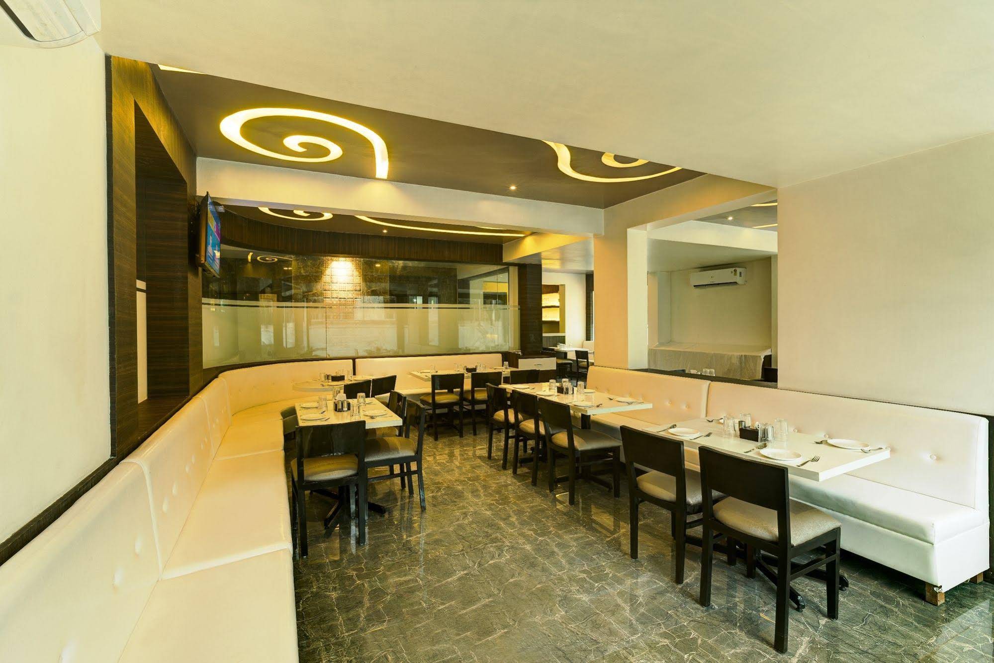Hotel Crown Inn