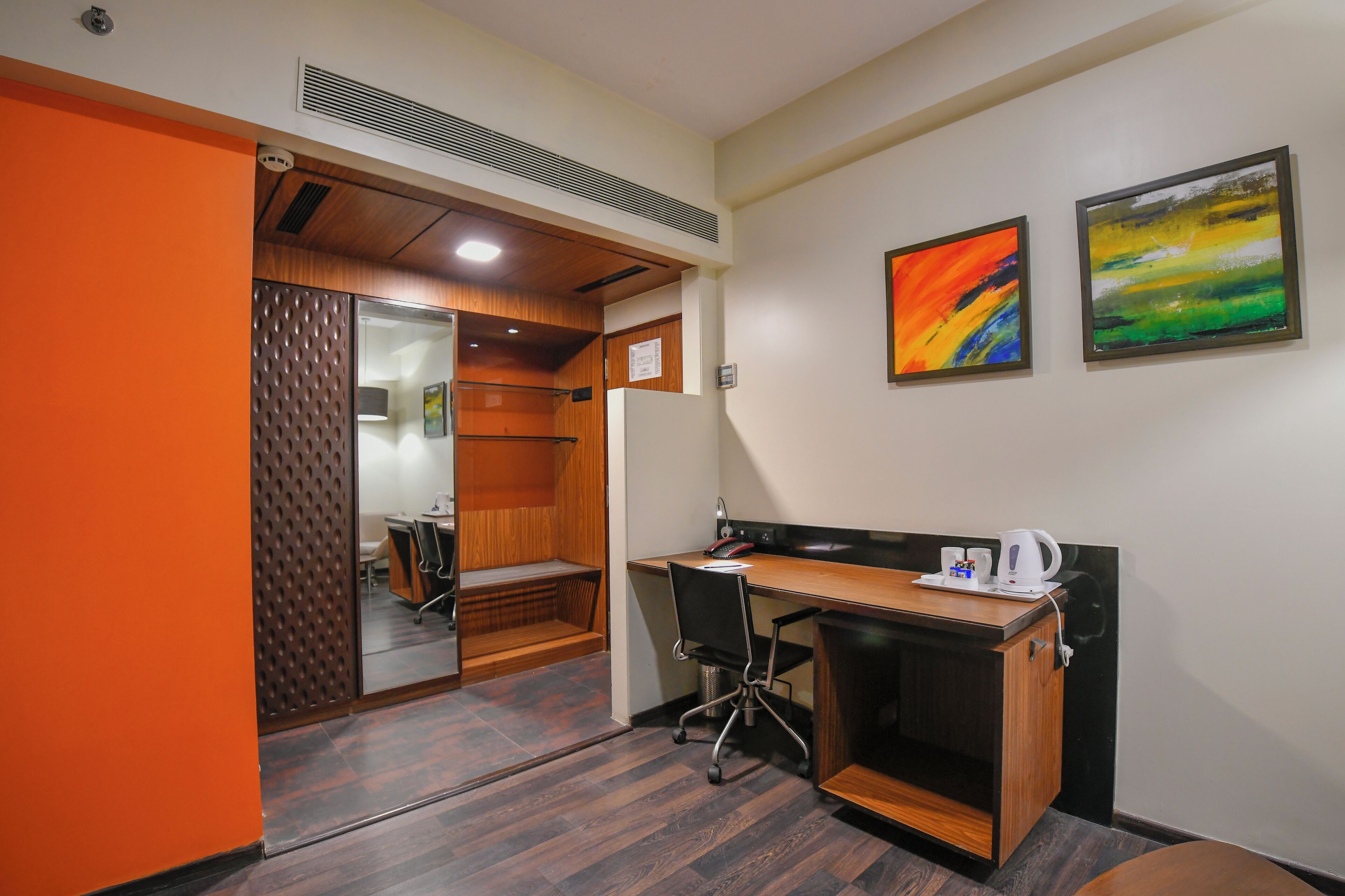 Premier Tamanna Hotel