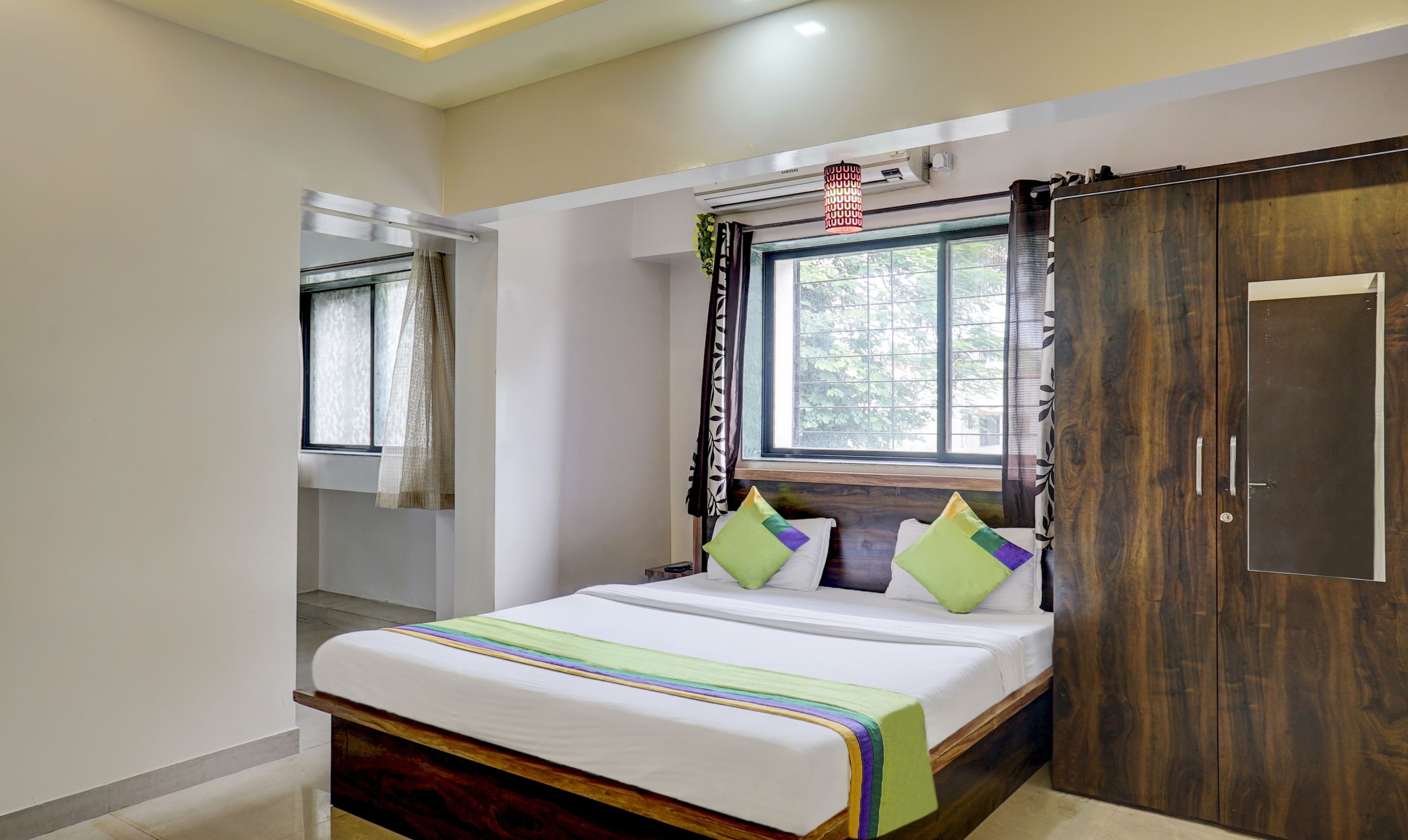 Aero Studio by Treebo