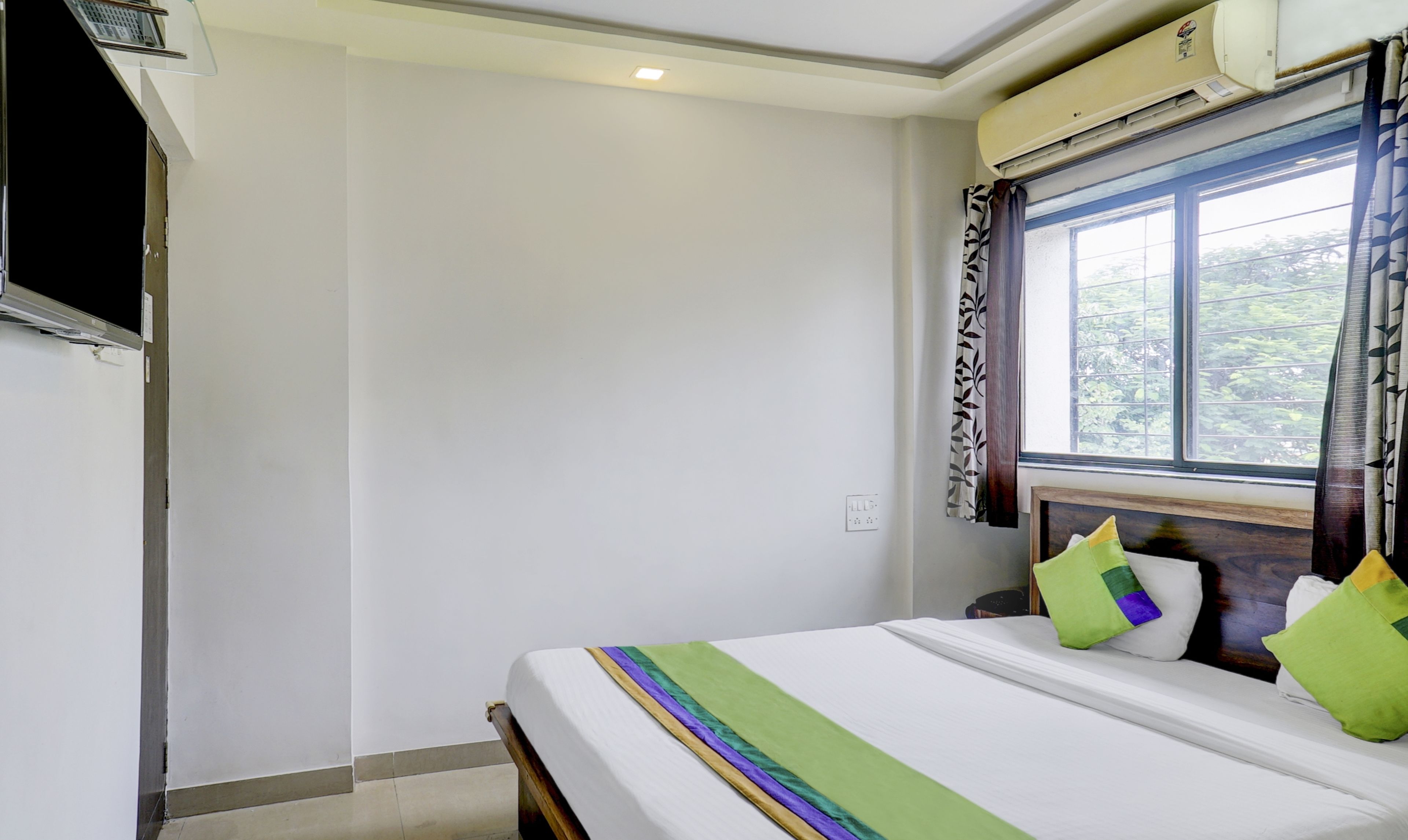 Aero Studio by Treebo