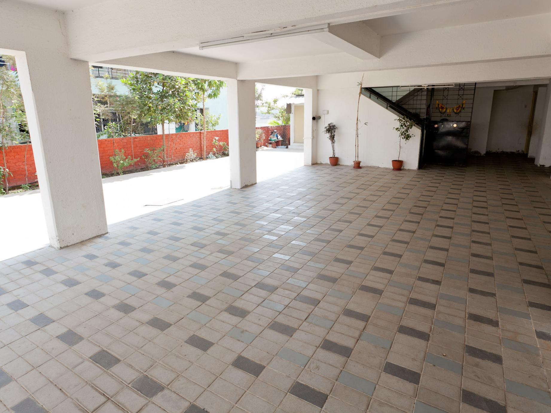 Amigo Service Apartment