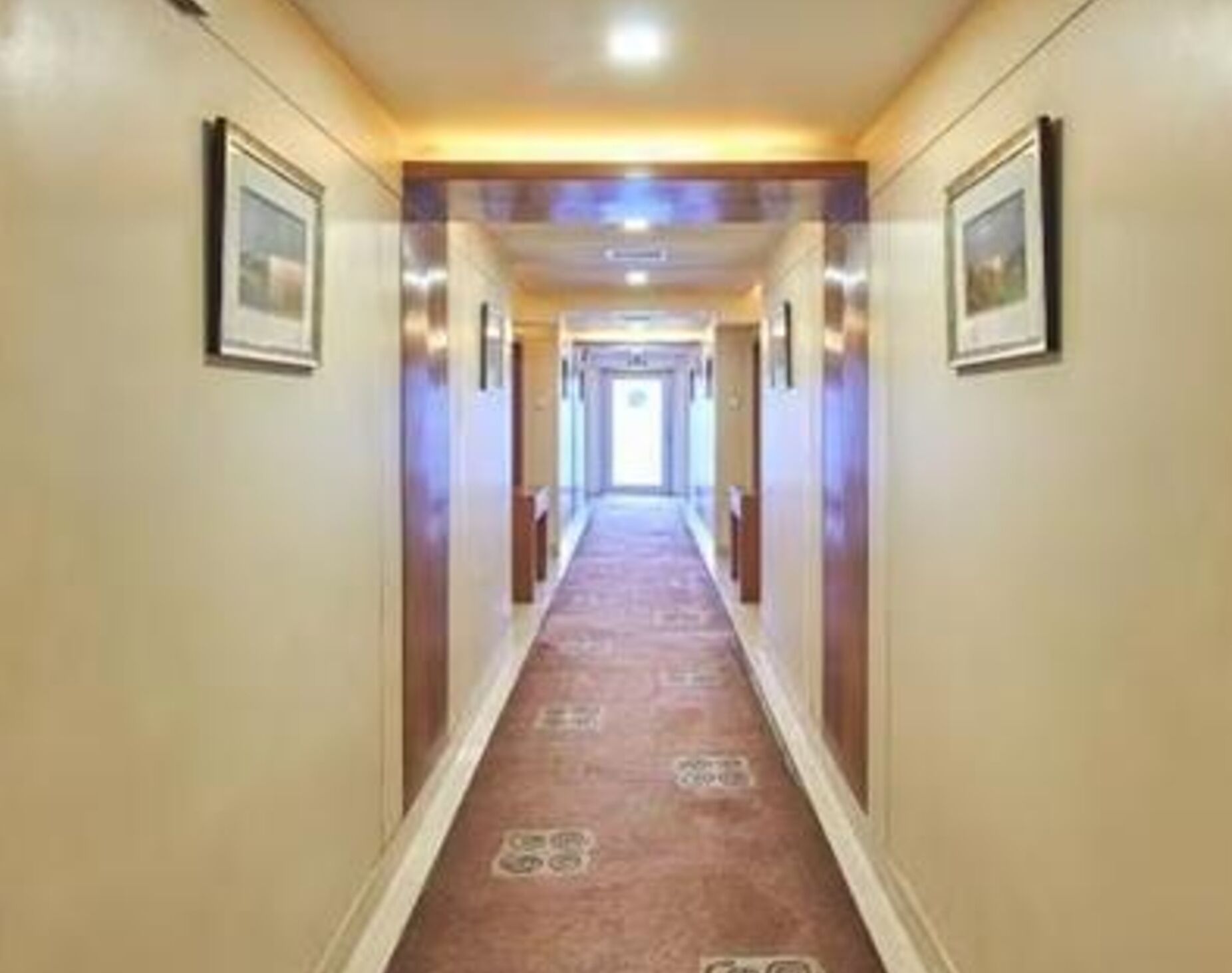 Fabhotel Prime Centurion