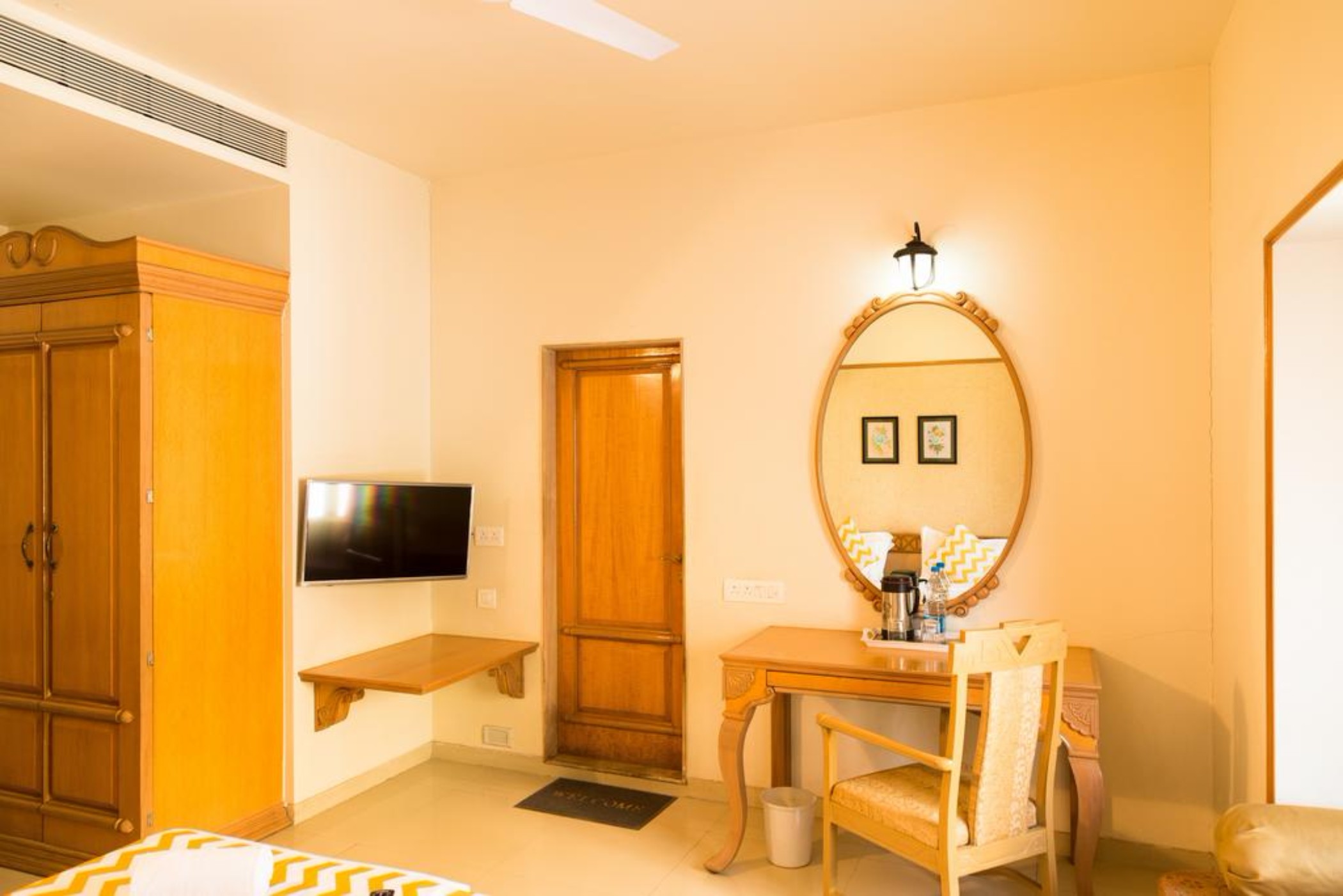 FabHotel Rajwada
