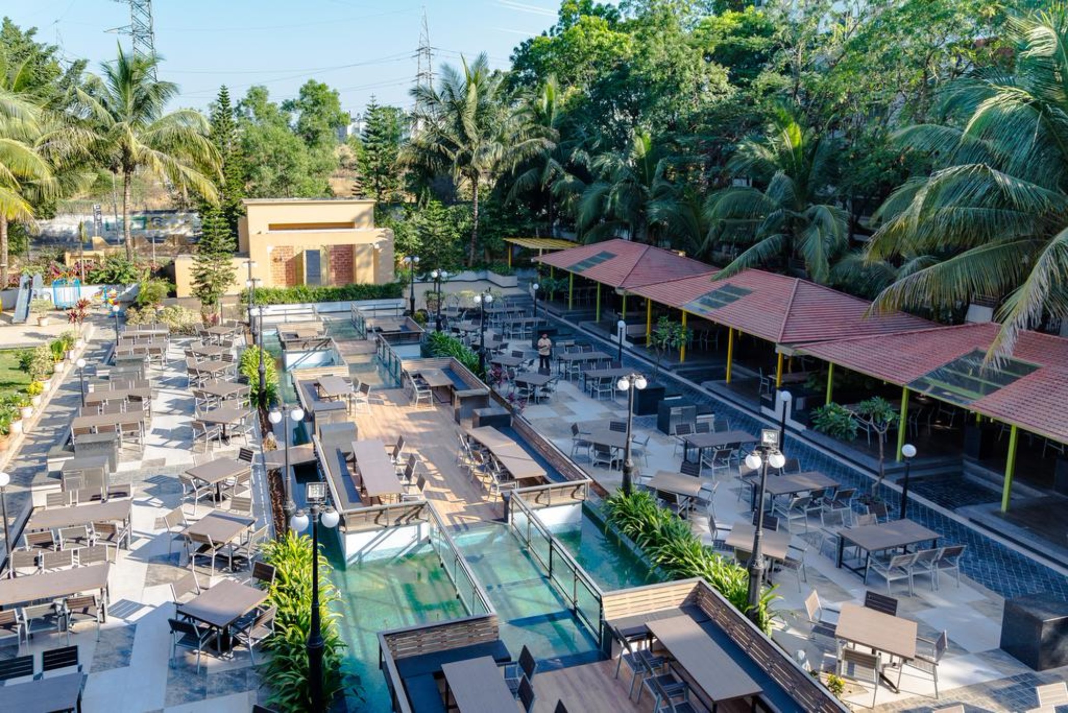 FabHotel Rajwada
