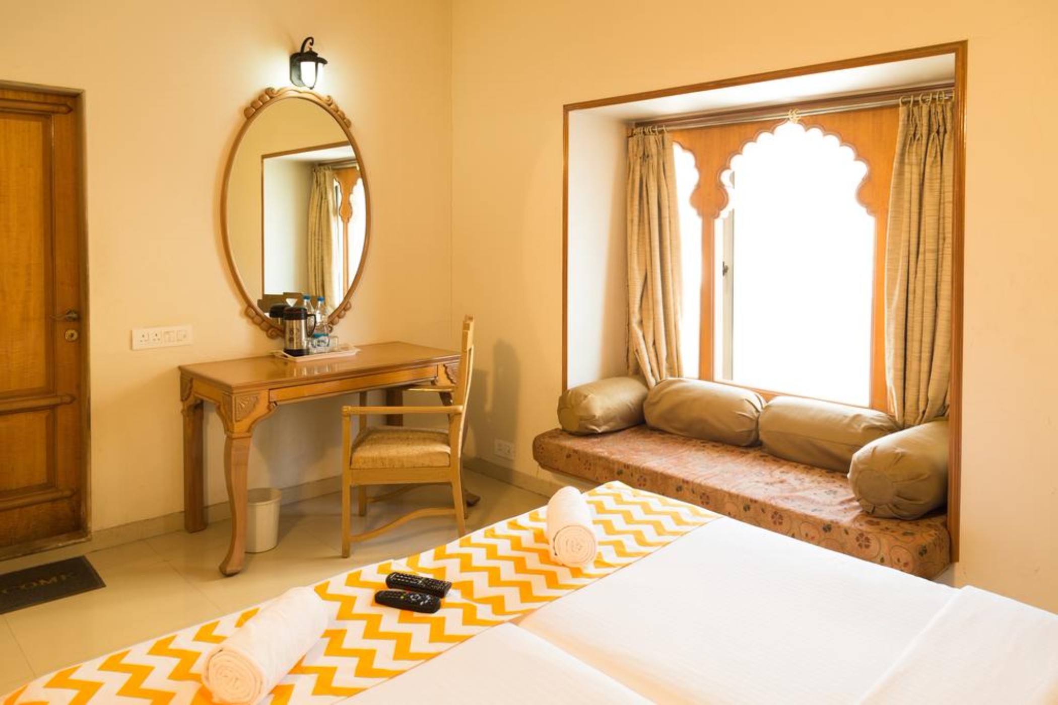 FabHotel Rajwada