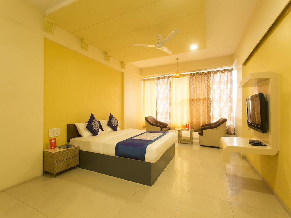 Hotel Silver Court By OYO Rooms