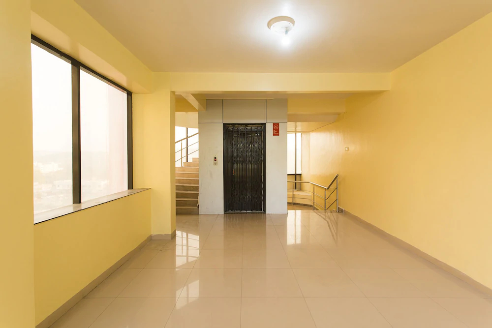 Hotel Silver Court By OYO Rooms