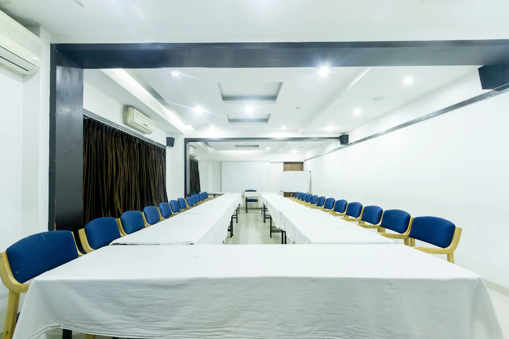 Lakme Executive The Business Hotel by Fabhotels